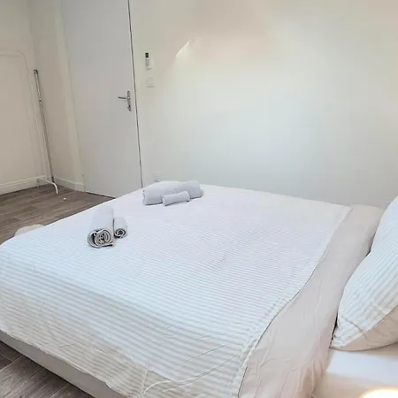 Sous Les Toits Yssoiriens - Centre-ville Apartman Issoire